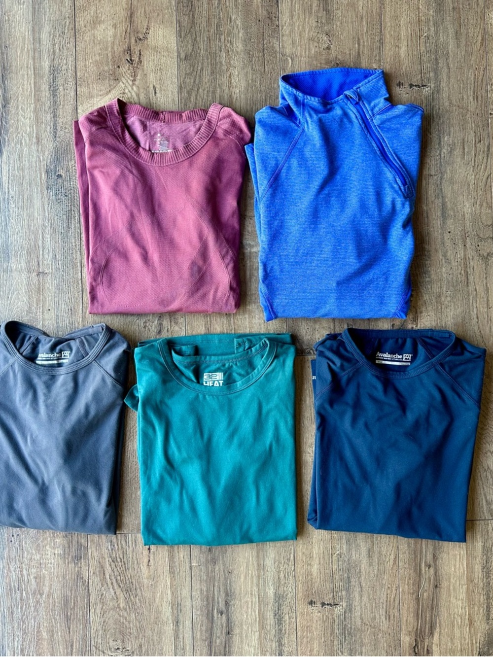 Avalanche 32 Degree 5 women’s long sleeve workout hiking tops -
